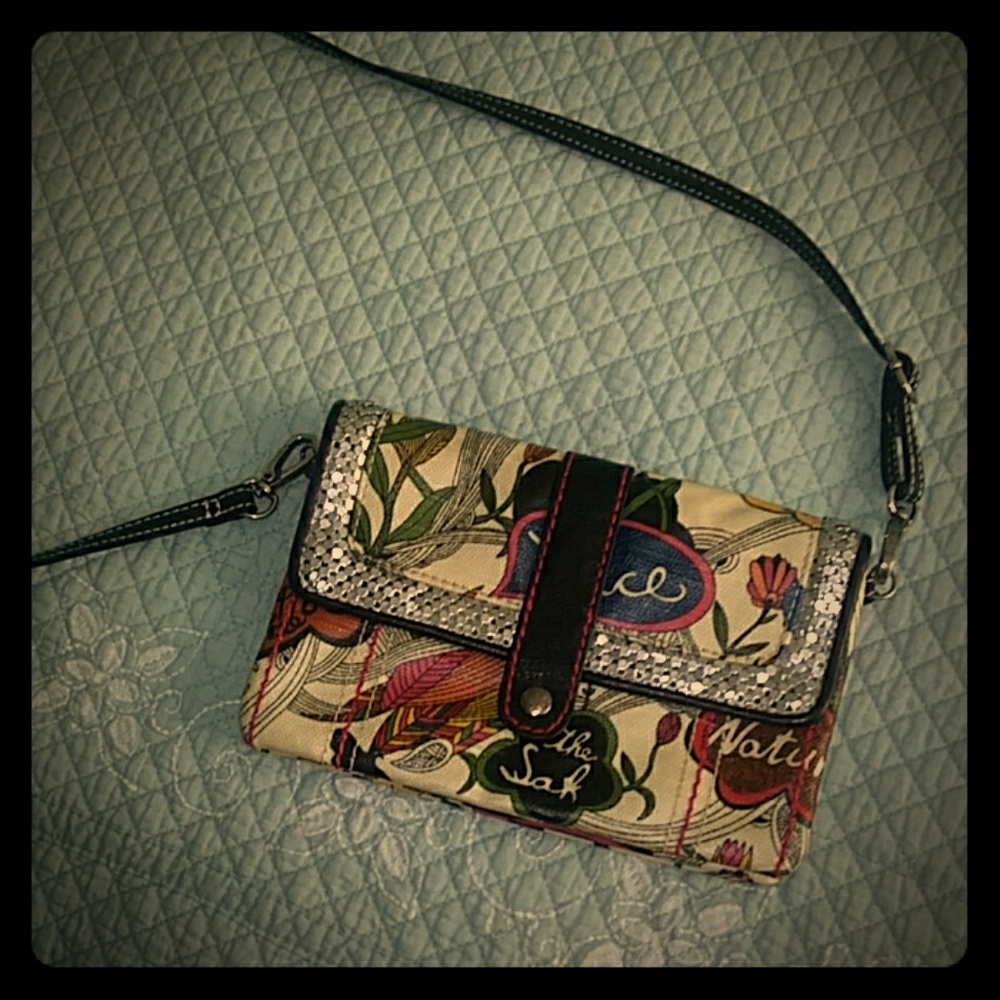 Cross the shoulder purse